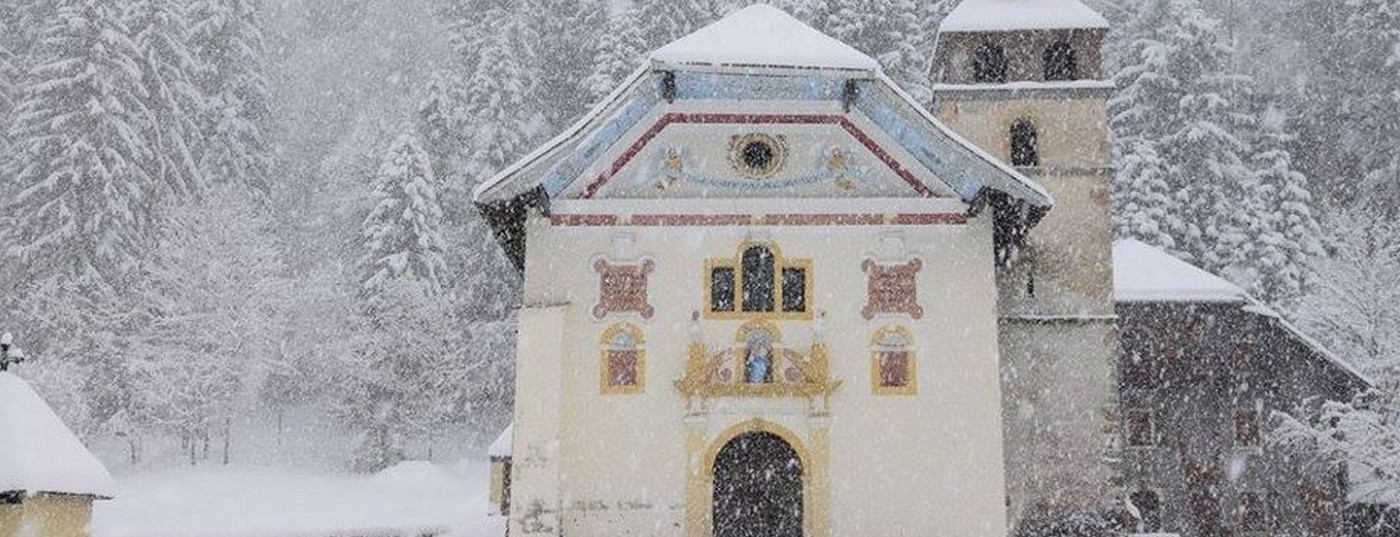 Eglise baroque <strong> sous la neige</strong>

